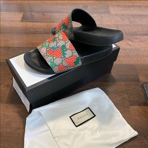 Strawberry Gucci slides